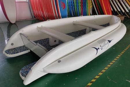 白色充气船_完美(中国)体育官方网站123456